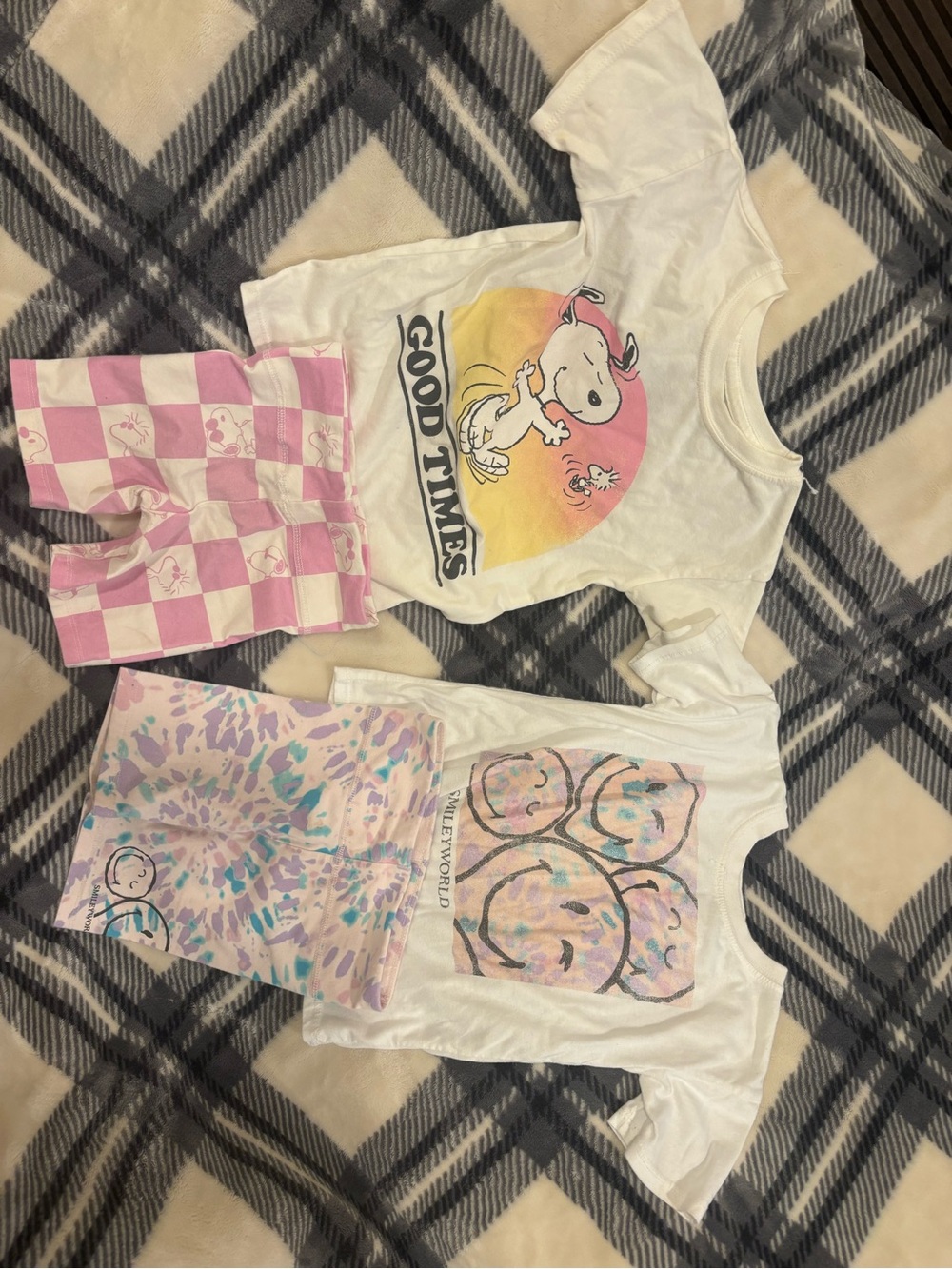 Girls 3T Peanuts Snoopy & SmileyWorld 2-Piece Shorts Sets Bundle